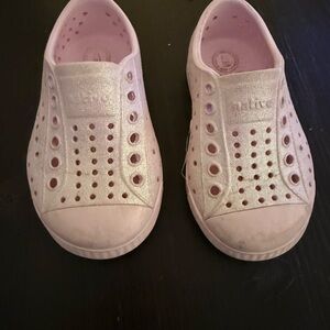 Native Kids Shimmery Pink Sneakers